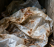 Dirty plastic trimmings and scraps