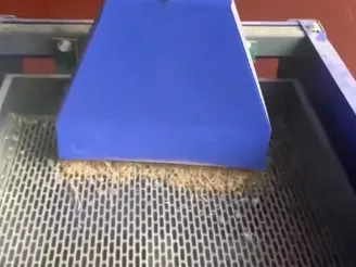 Roller rice milling